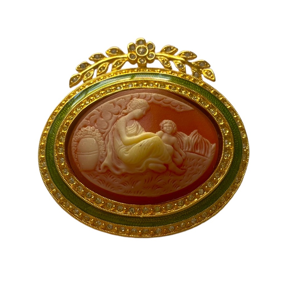 Vintage Joan Rivers “A Mothers Love” Cameo Brooch